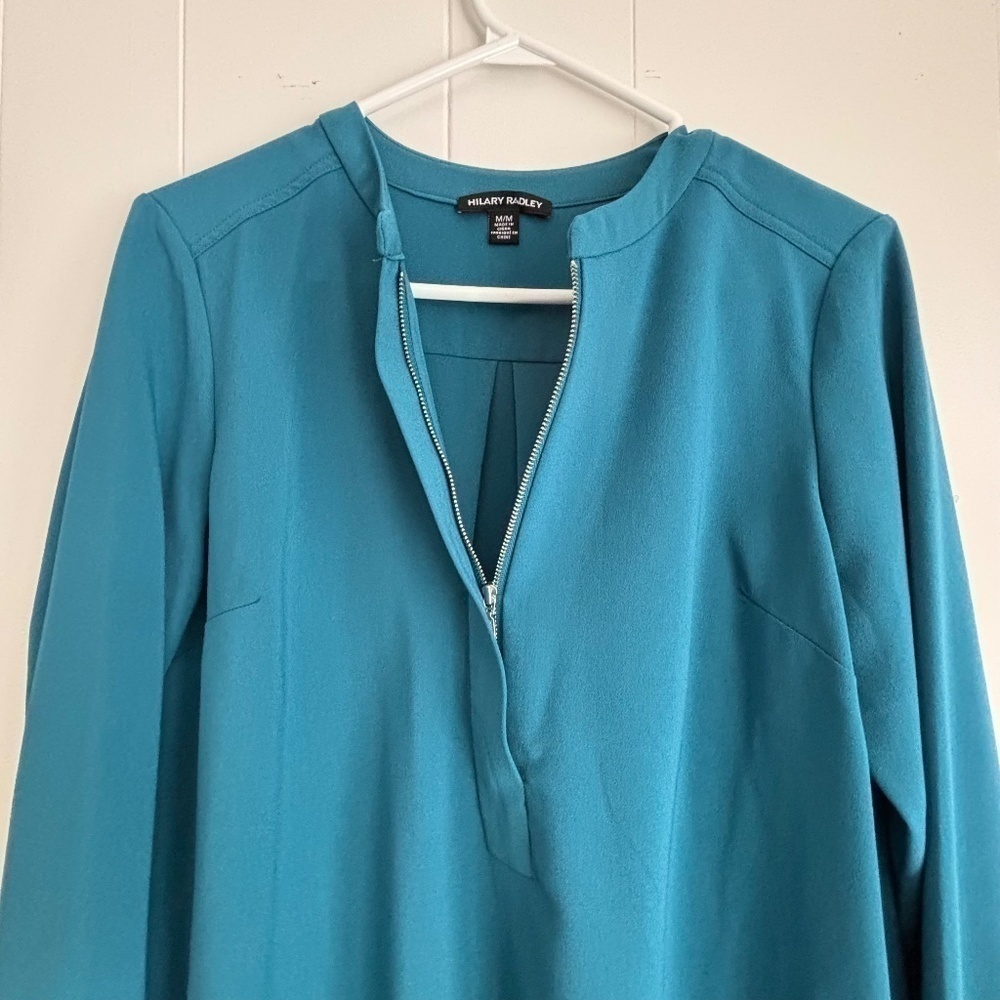Beautiful half zip pullover Hillary Radley tunic length blouse size M
